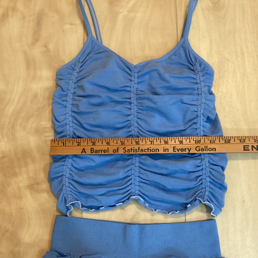 Anya Fabletics ruched set - Picture 8 of 14